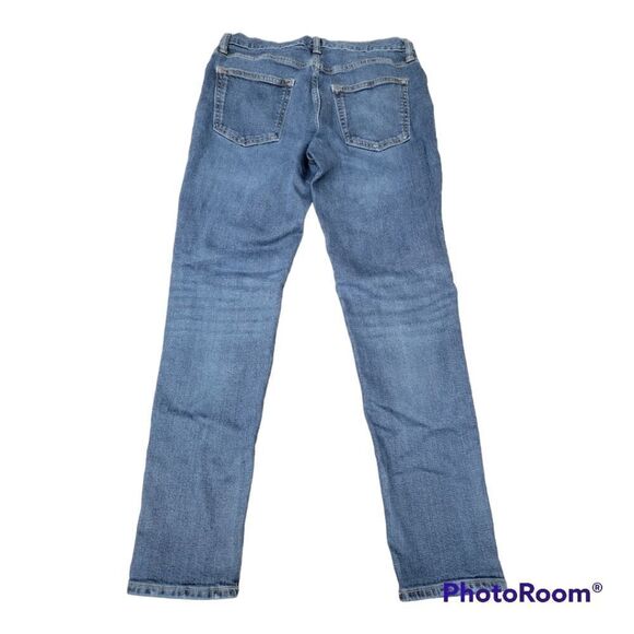 Old Navy Distressed Denim Relaxed Slim Build in Tough & Flex Jeans Size 30x32 - Picture 2 of 9